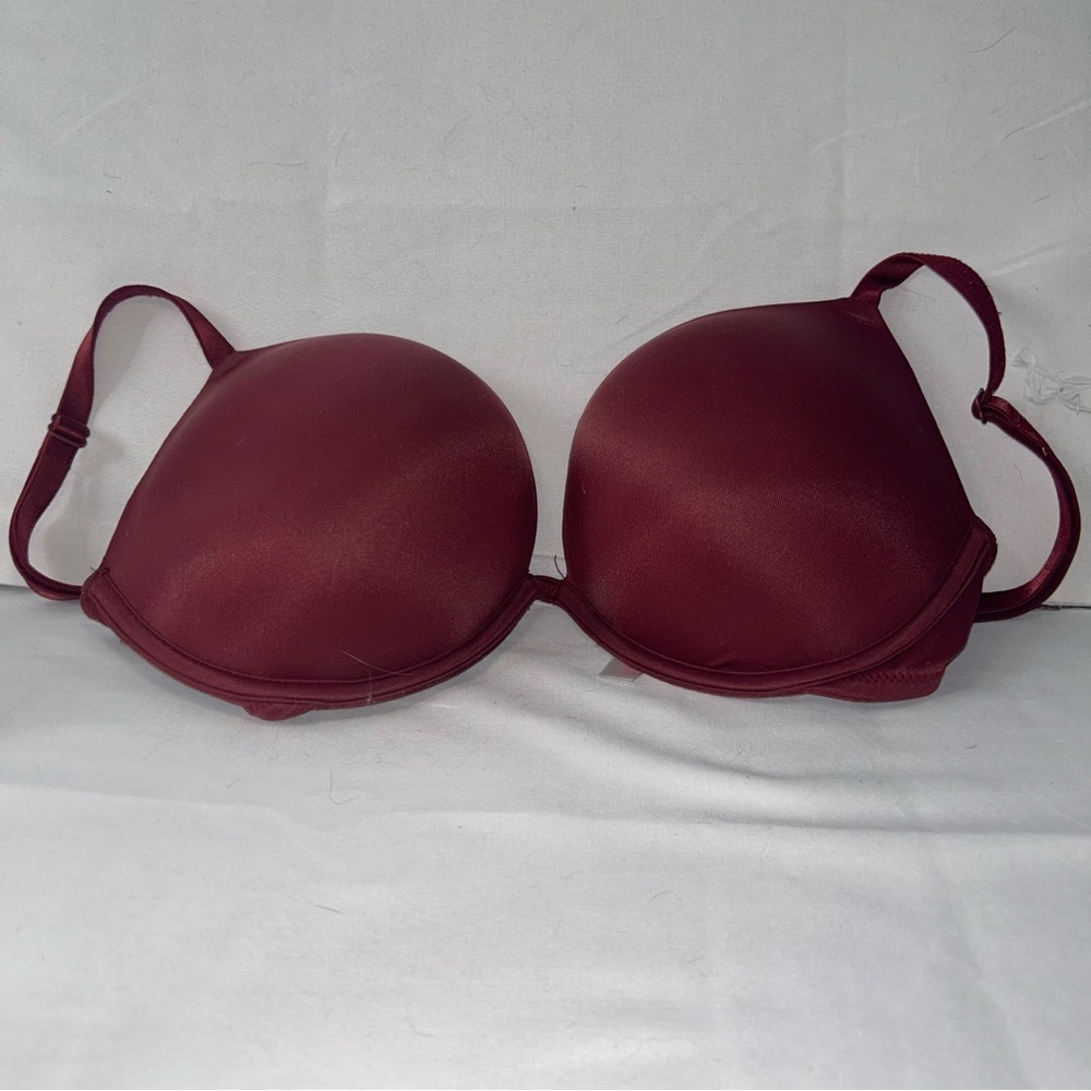 Victoria’s Secret bra Everywhere super push up underwire padded Bra 32E